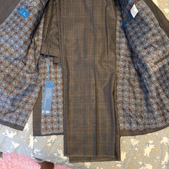 Men Suit - Picture 6 of 6